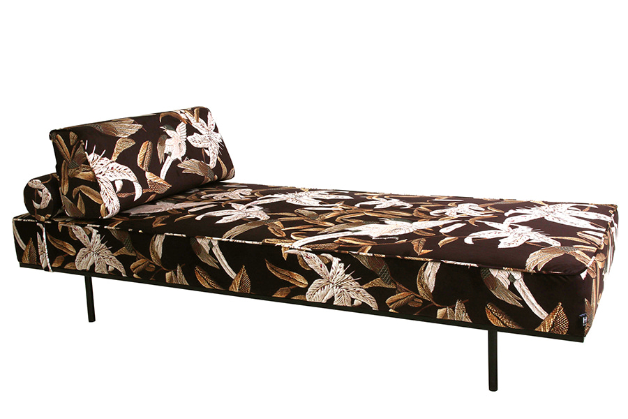 Floral Velvet Printed bed (200x80x41cm)